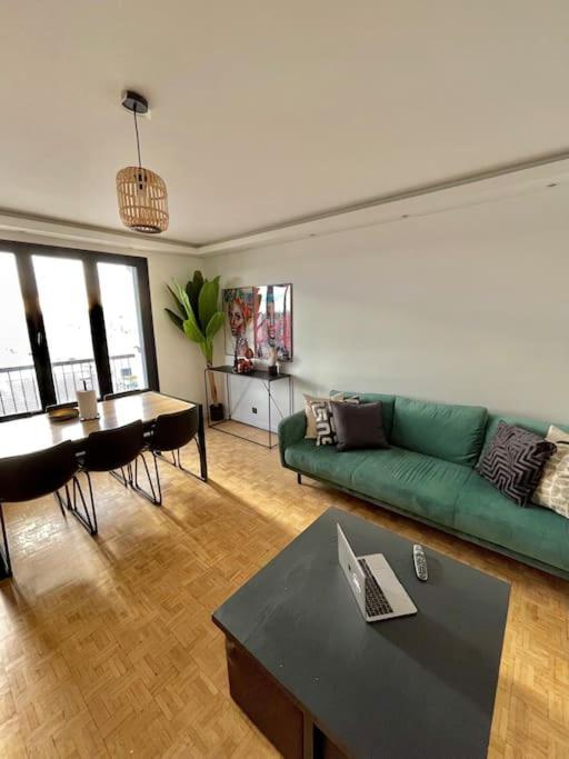 Magnifique Appartement Neuilly Sur Marne Entre Paris Et Disneyland Dış mekan fotoğraf